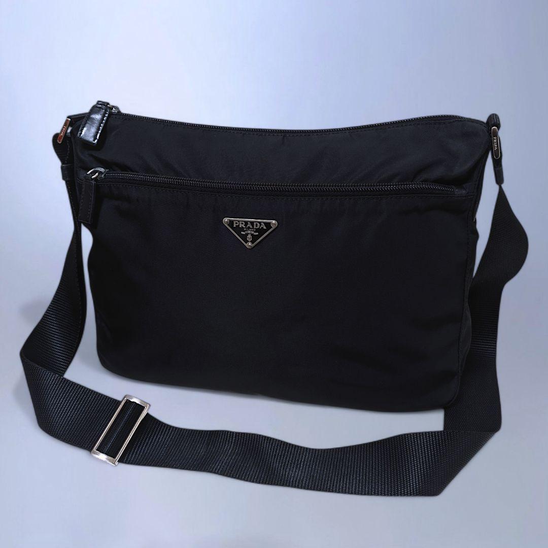 極美品 PRADA ショルダーバッグ メッセンジャーバッグ 斜め掛け