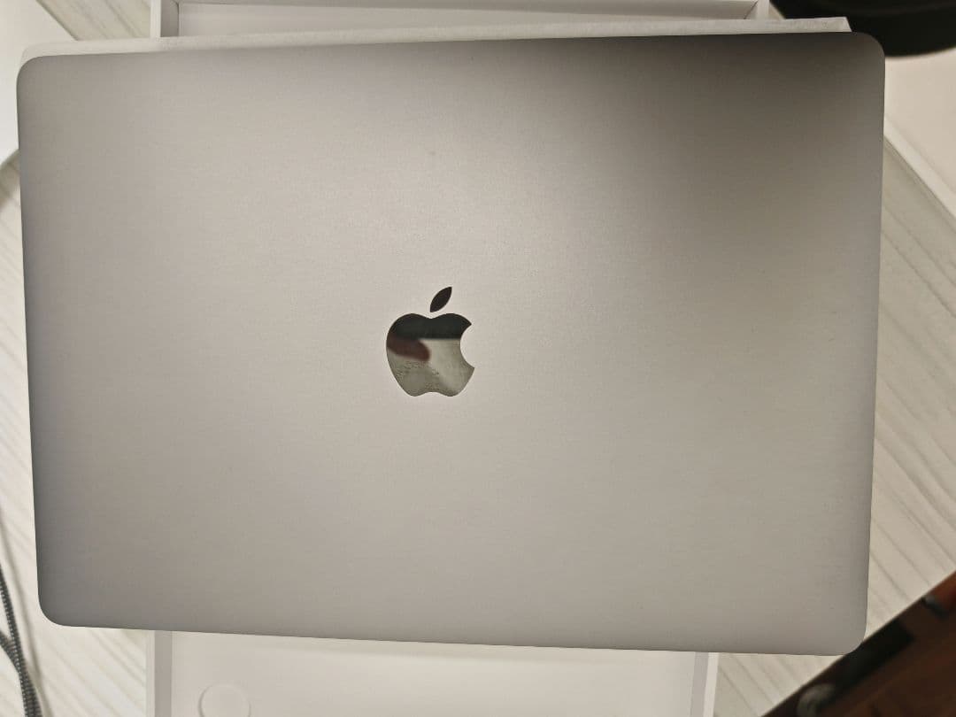 MacBook本体 Apple MacBook Pro 2020 i7/16/512