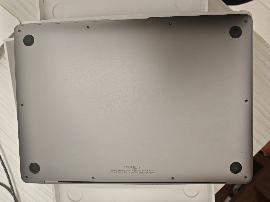 MacBook本体 Apple MacBook Pro 2020 i7/16/512