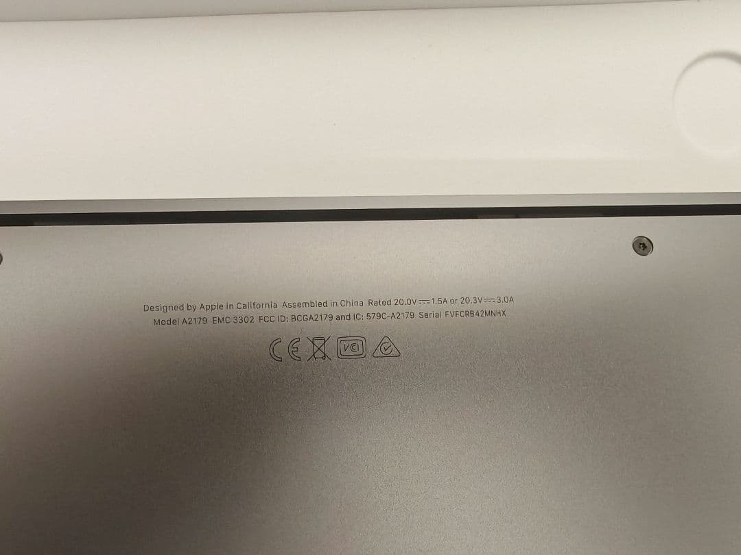 MacBook本体 Apple MacBook Pro 2020 i7/16/512