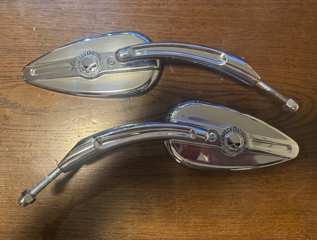 ウィリーGスカル　ハーレー用ミラー中古 ハーレー ミラー 左 社外 中古 バイク 部品 ウィリーGスカル風 鉄製