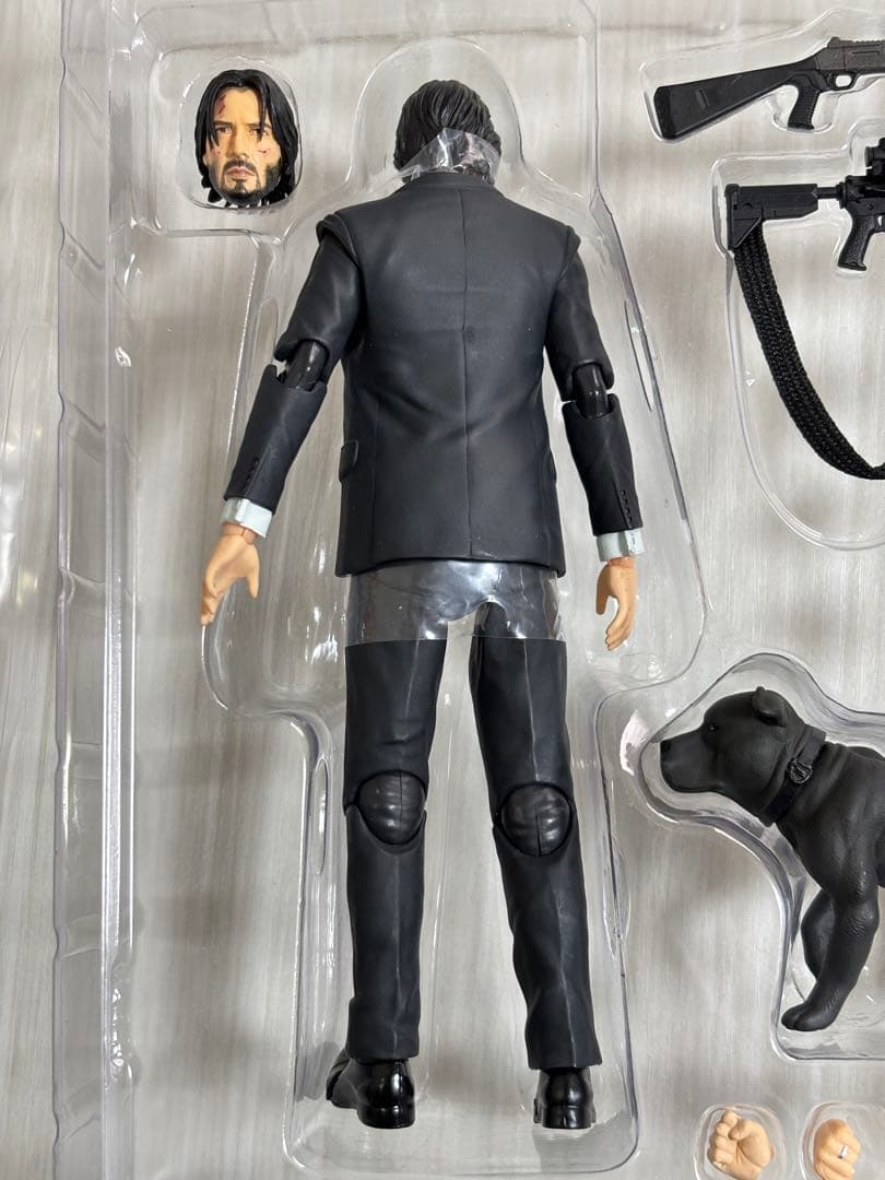 mafex ジョンウィック チャプター2 フィギュア figure john