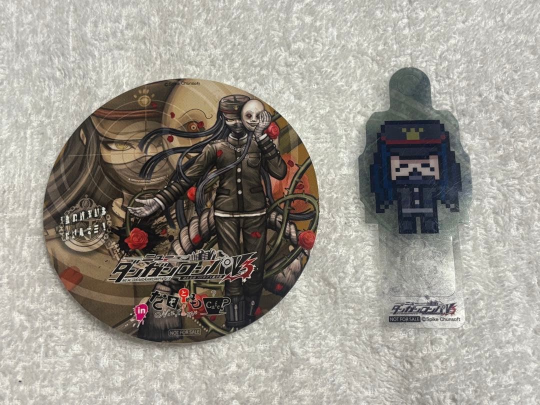 ダンガンロンパv3 なぞともカフェ 真宮寺是清 コースター - メルカリ