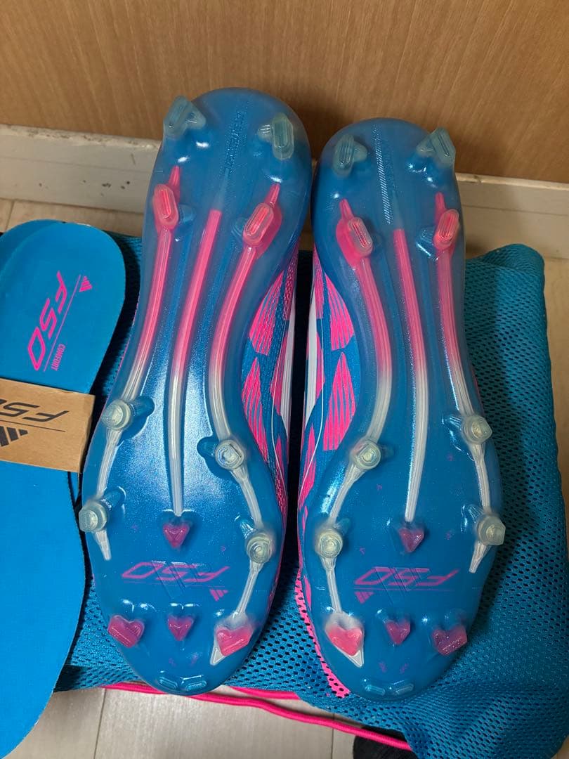 adidas F50 スパイク　ピンク/ブルー　紐なし　26.5cm 新品