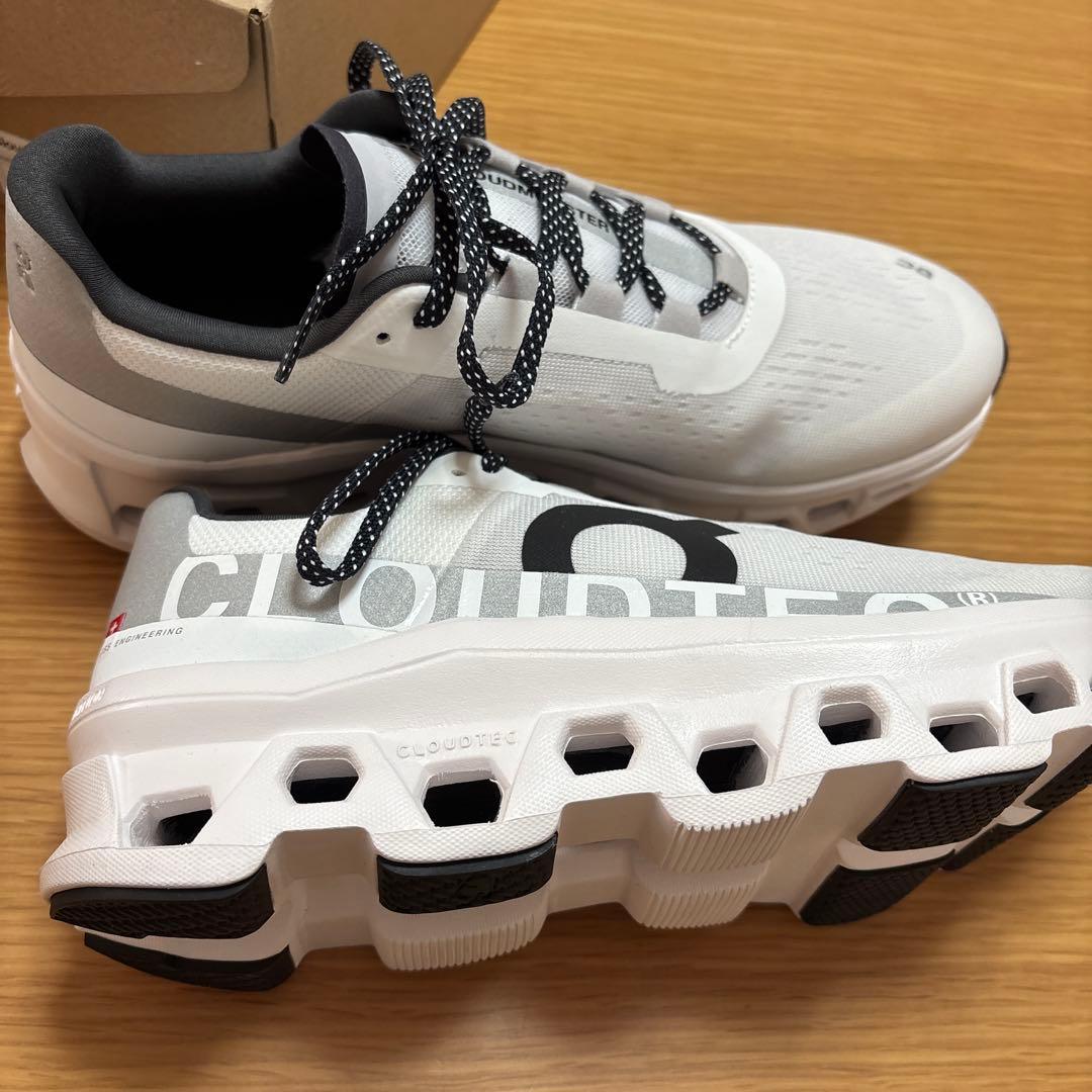 専用☆On ランニングシューズ クラウドモンスター　27.5cm