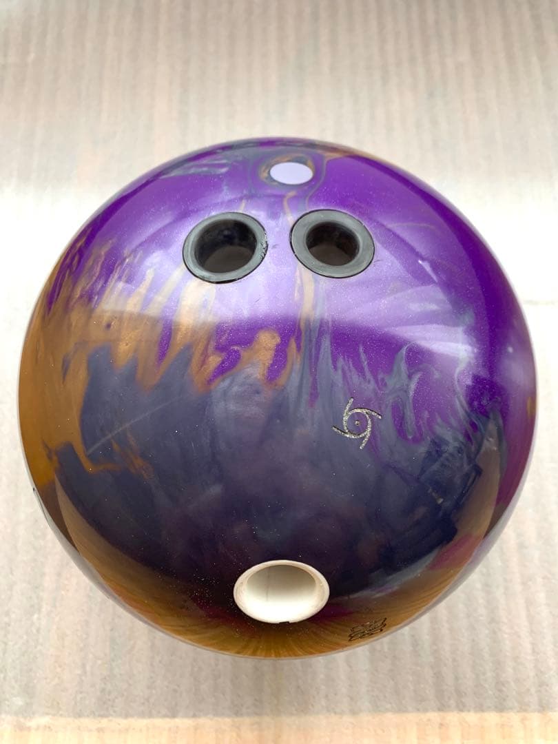 フィジックス エラ 14P ボウリングボール ハイスポ ストーム - メルカリ