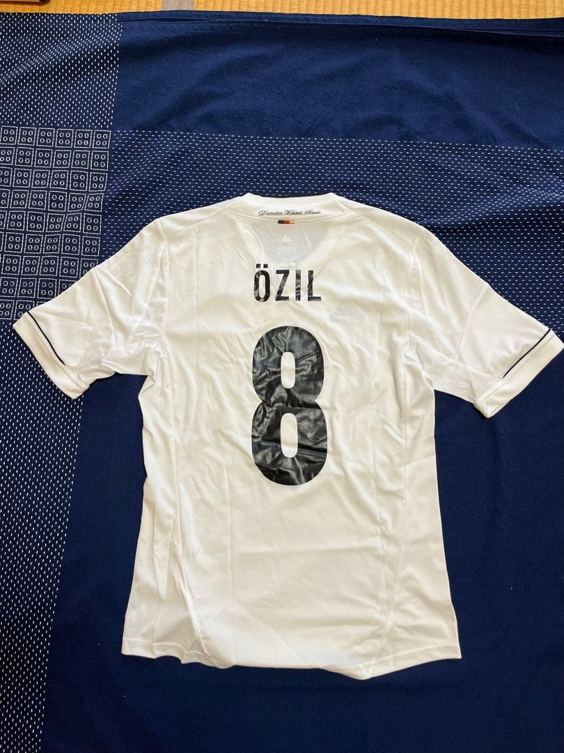 adidas ドイツ代表 ÖZIL 8番シャツ - メルカリ