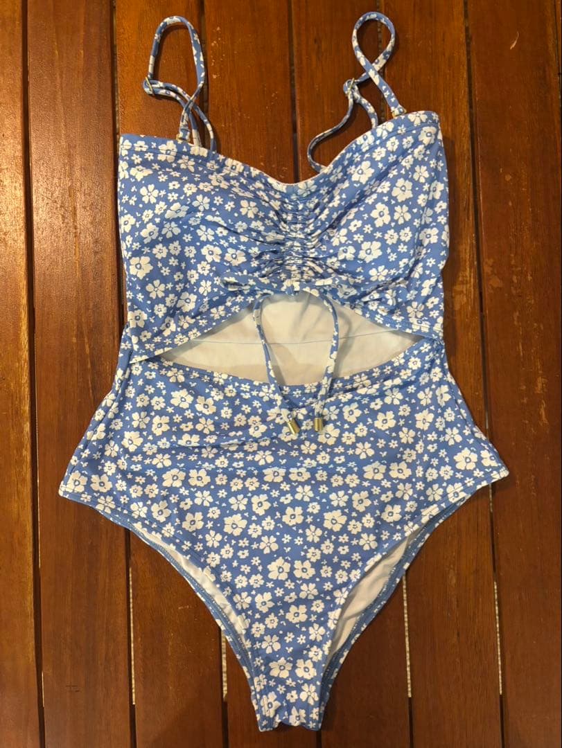 未使用タグ付き オーストラリア ビラボン ワンピース水着 billabong