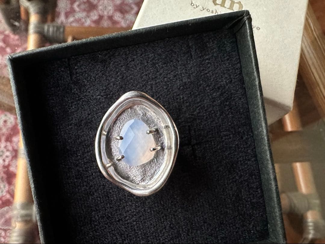 un by Tomoyo yoshida フルールペタルリング - メルカリ