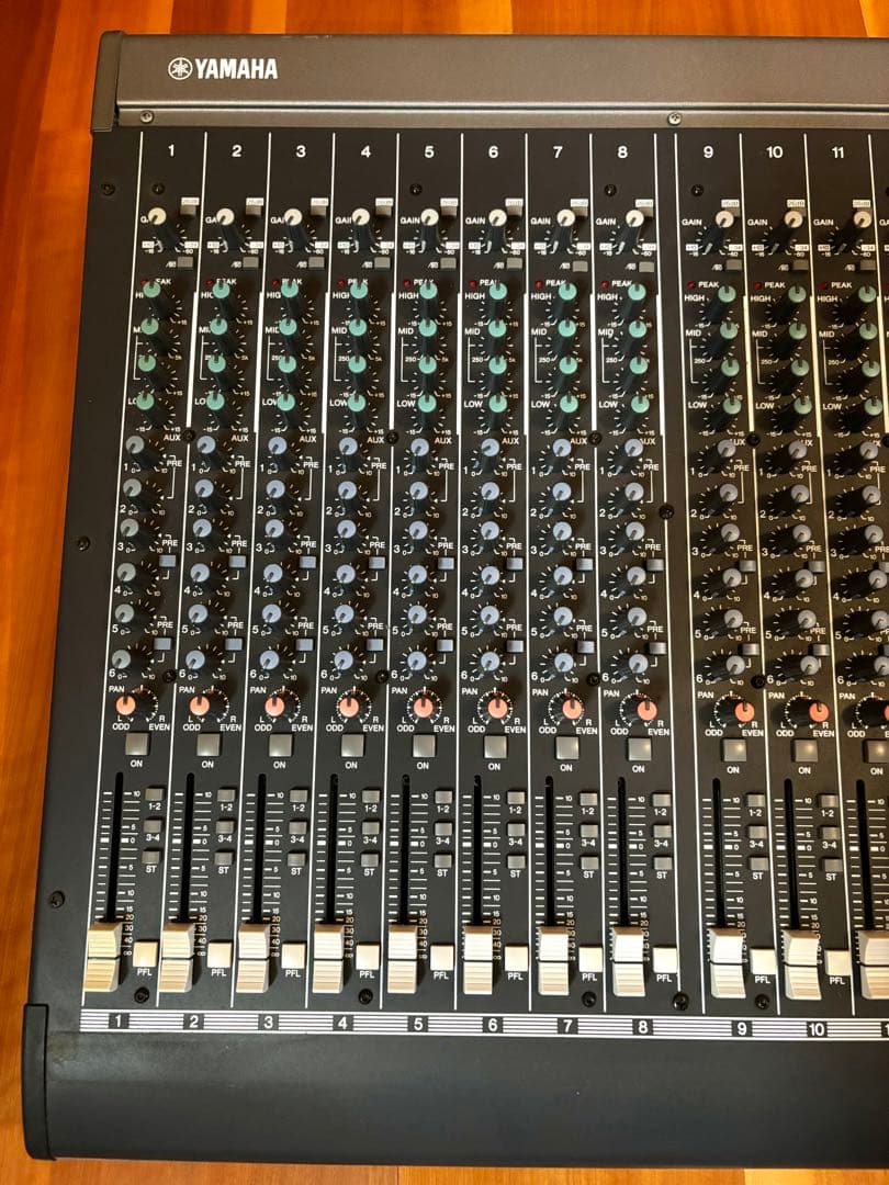 YAMAHA ミキシングコンソール GF24/12 24ch - メルカリ