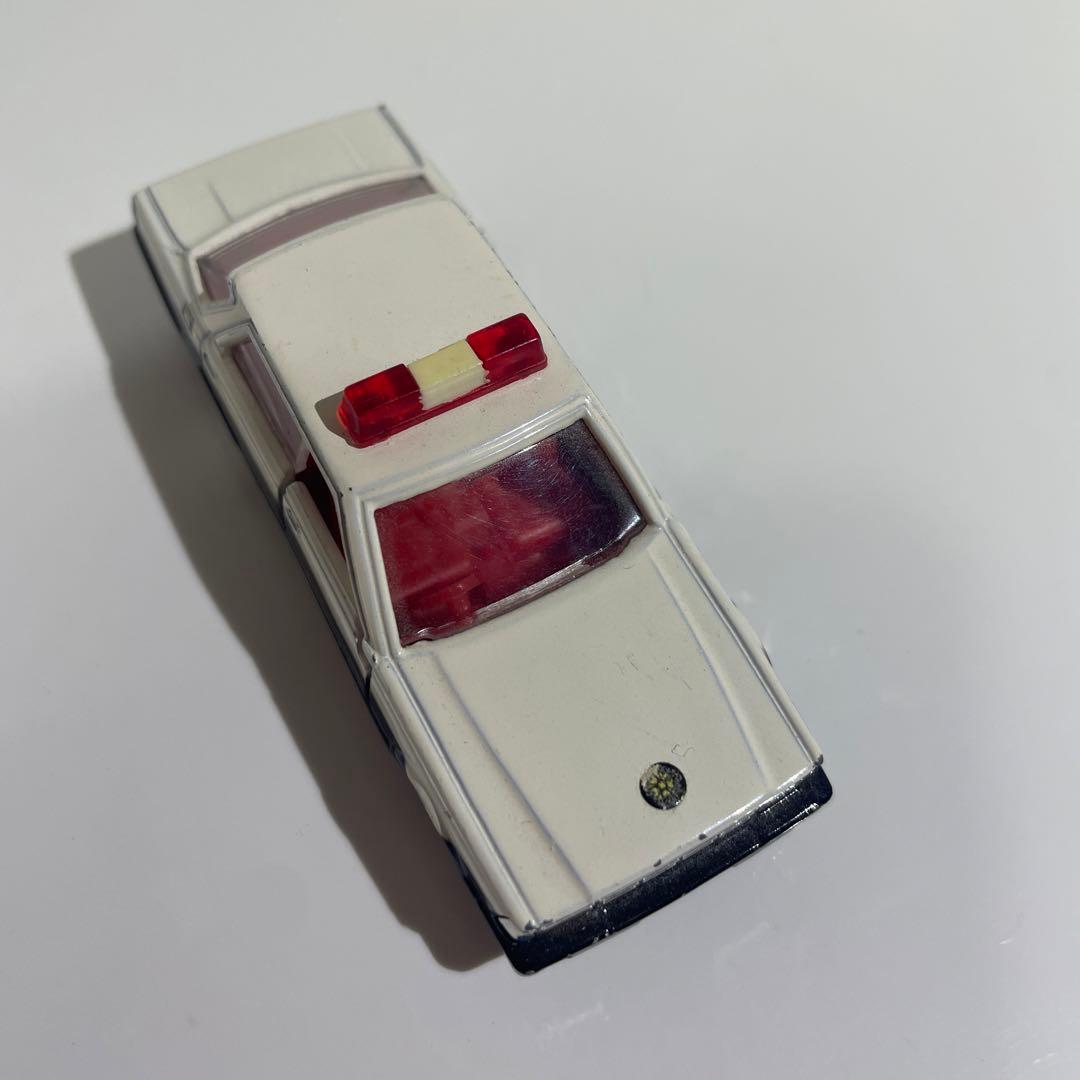 トミカ 日本製 No.13 日産 セドリック 4ドア NISSAN パトカー - メルカリ