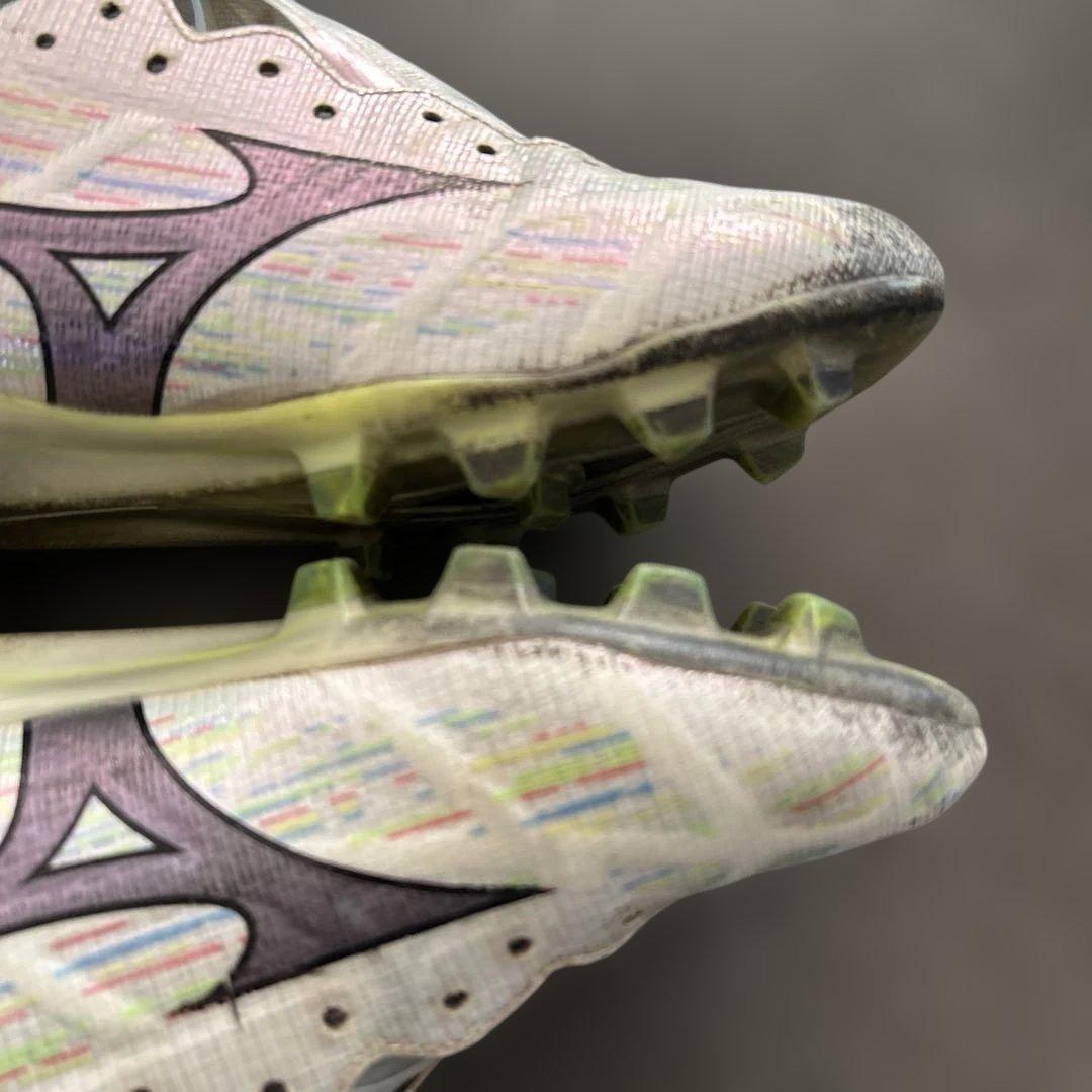 Mizuno Alpha サッカーシューズ ホワイト/マルチカラー　23.5cm