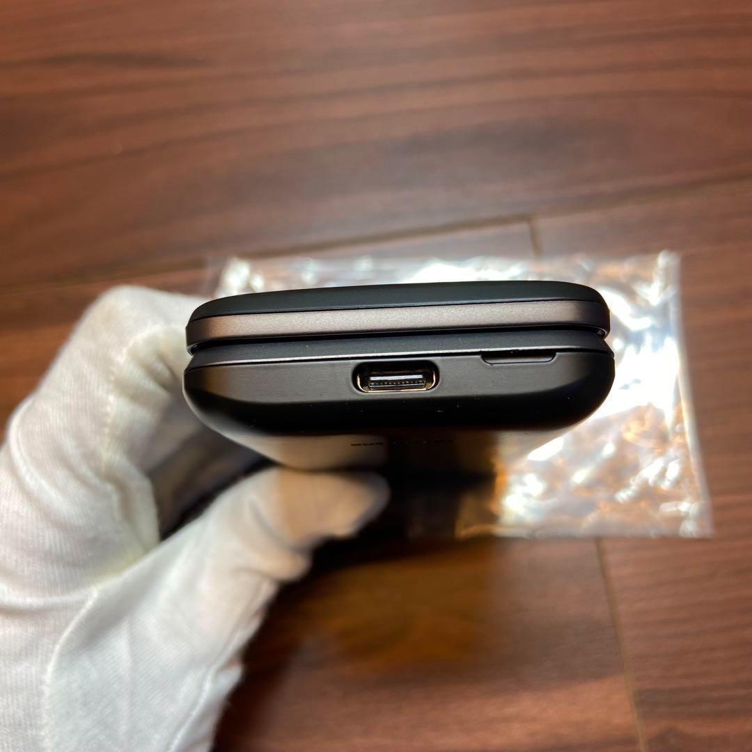 GRATINA グラティーナ KYF39SKA ガラケー ほぼ新品 3848 - メルカリ