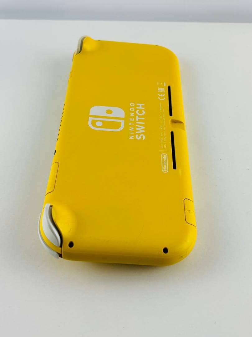 任天堂Switch ニンテンドー スイッチ ライト 本体 イエロー 箱付