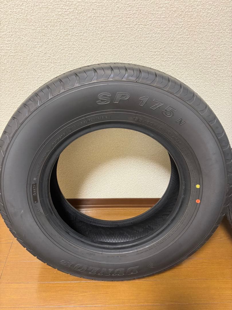 ハイエース　タイヤ　新車外し　①2本分　195/80R 新車外し　ダンロップ DUNLOP（ダンロップ） 送料無料 200系 ハイエース 純正 新車外し