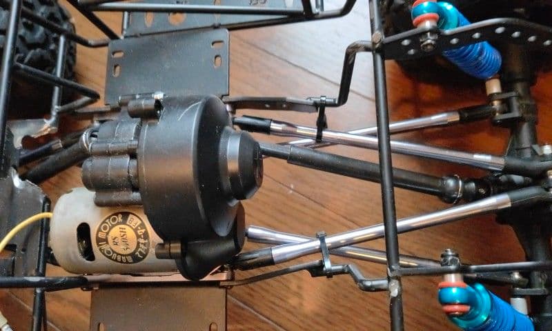 ラジコン　クローラー　シャーシ　四輪駆動