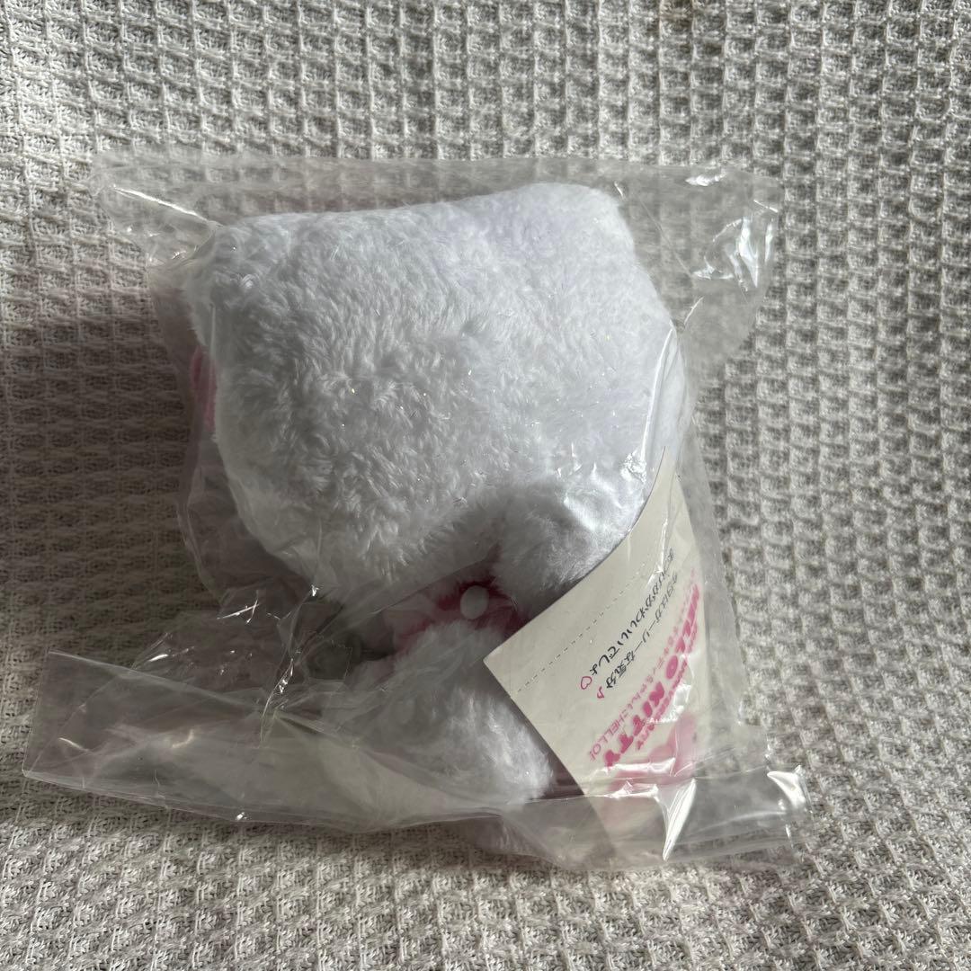 サンリオ　キティ　ぬいぐるみ　まつげ　50周年