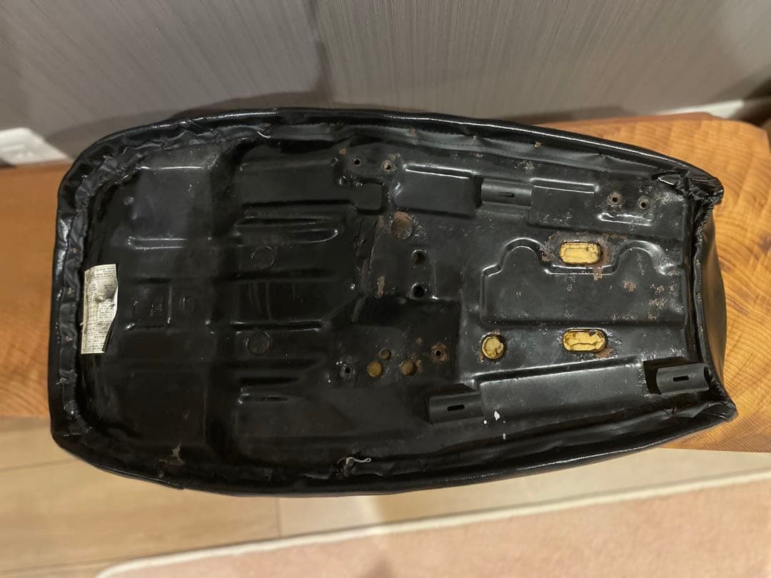 Z1 Z2 KZ900 KZ1000 鞍シート - メルカリ