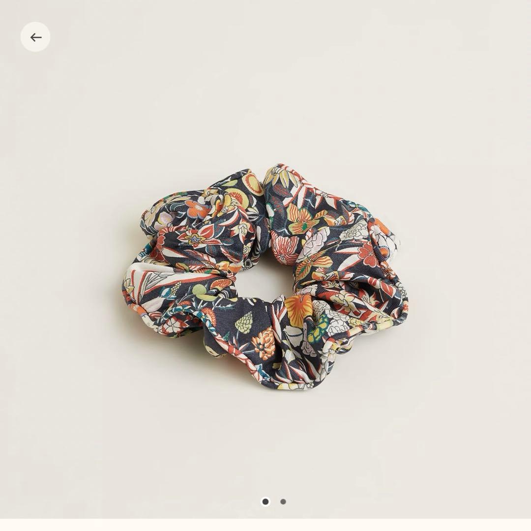 HERMÈS エルメス　シュシュ 《クラウディア》 《ブルーム》