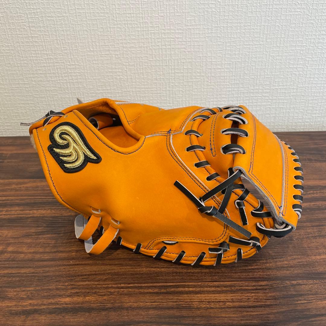 16,000値引き】Motive forceキャッチャーミット浅め型型付け済 - メルカリ