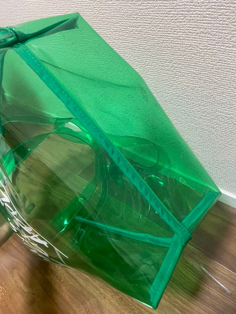 Mr.s Green Appleグッズのクリアバッグ