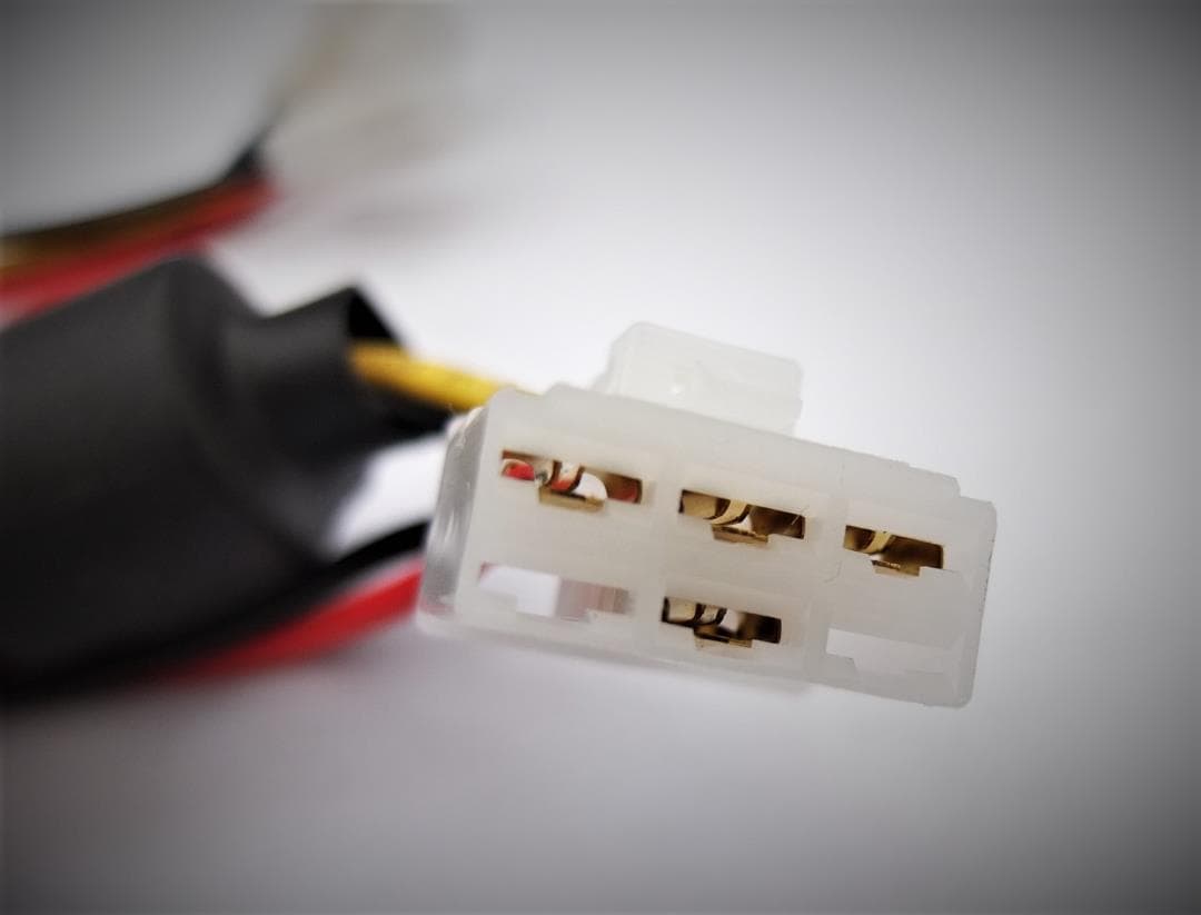 DC-DCアップバーター9V～13.5V⇒13.8V 安定化電源AM小型軽量！