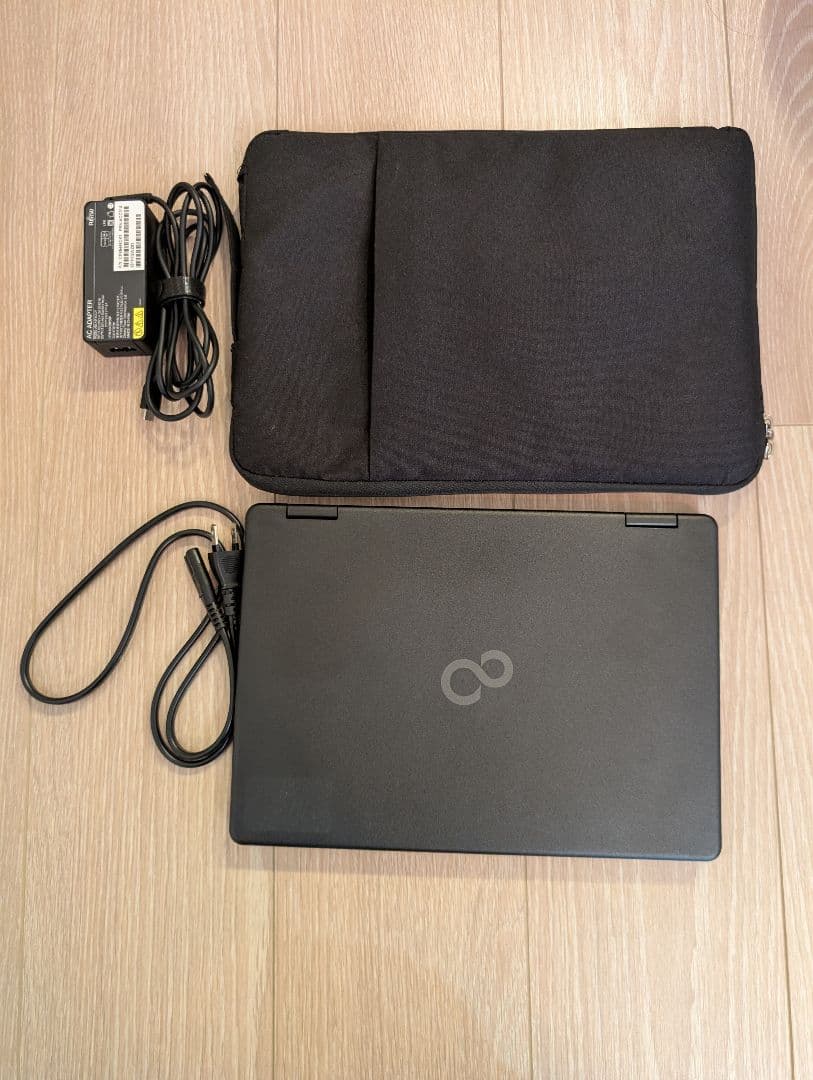 Fujitsu LIFEBOOK U Series 本体 Fujitsu LifeBook U Series - Notebookcheck.net External Reviews