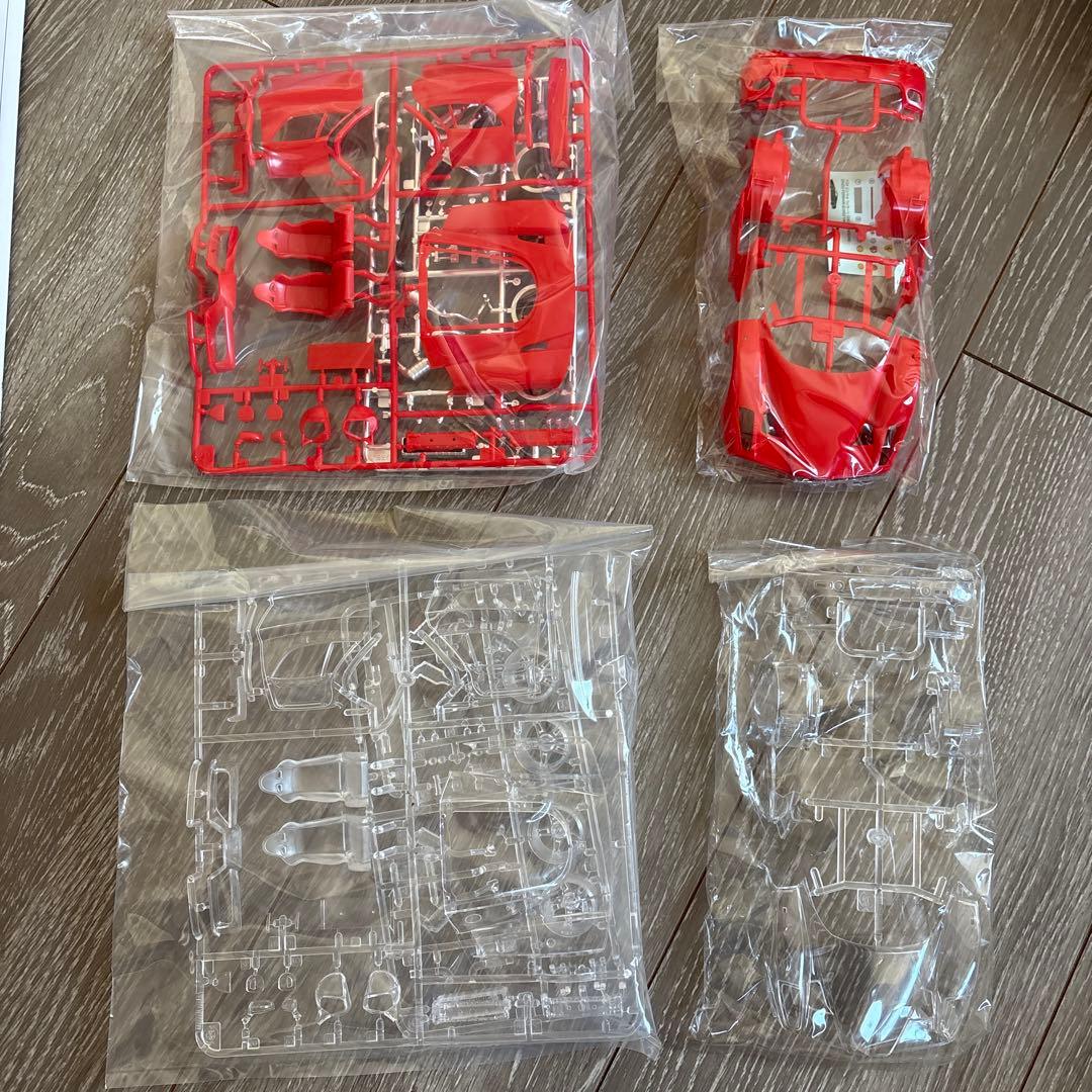 故田宮会長サイン入り！催事場限定フルビューTAMIYA ENZO FERRARI