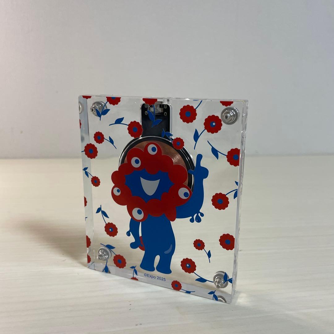 ミャクミャク LEDアクリルワイヤレス充電器 - メルカリ