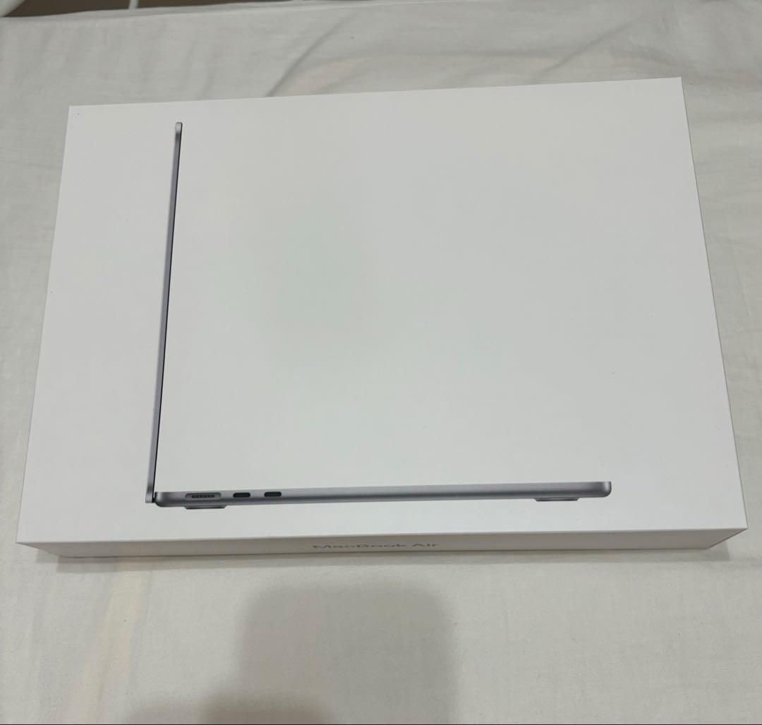 MacBook Air M2チップ　256GB MacBook Air 13インチ Apple M2チップ搭載モデル [2022年モデル /SSD