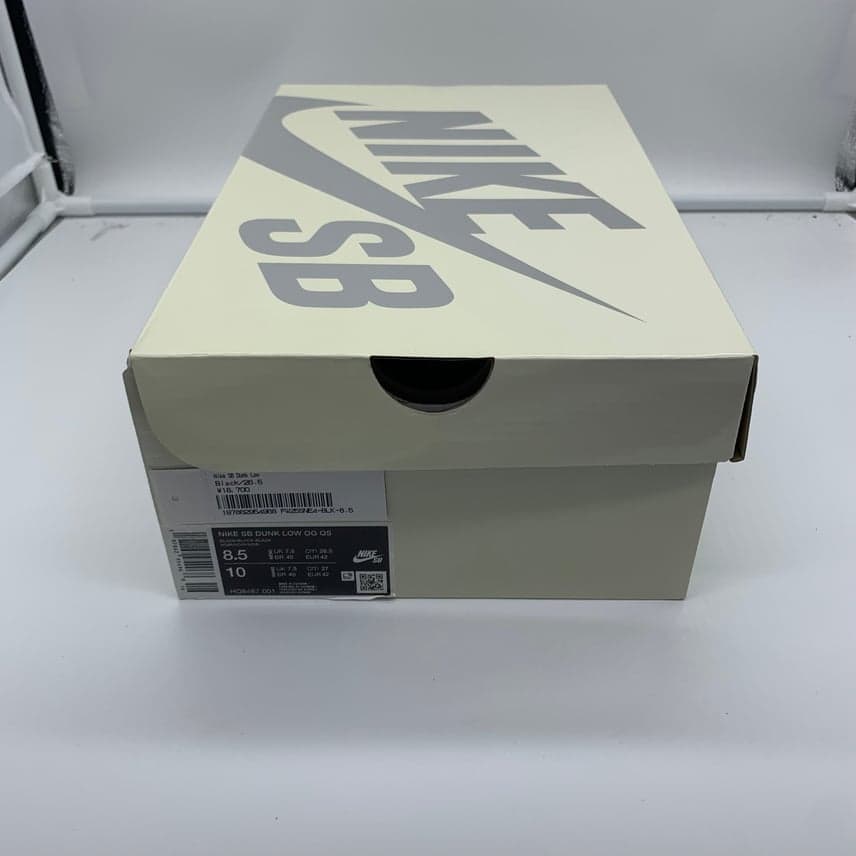 Supreme × Nike SB Dunk Low \"Black\"