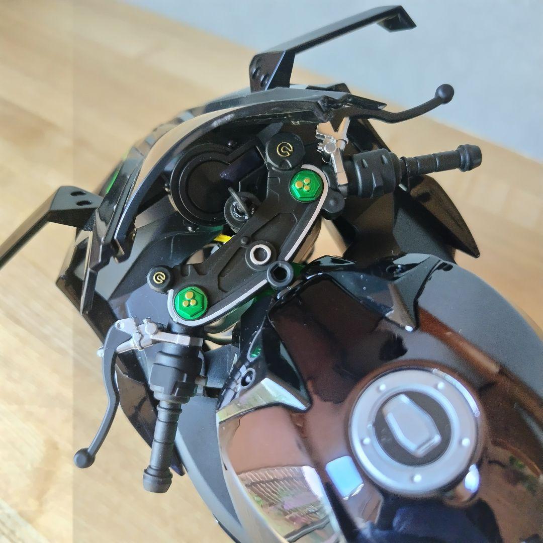 Kawasaki Ninja H2R 1/6 合金バイクモデル 可動フィギュア付