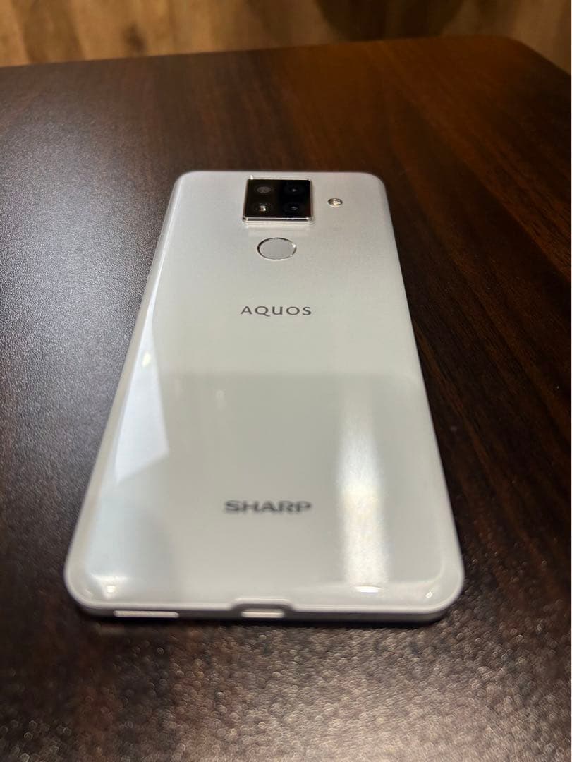 SHARP AQUOS sense4 plus SIMフリー (ホワイト)