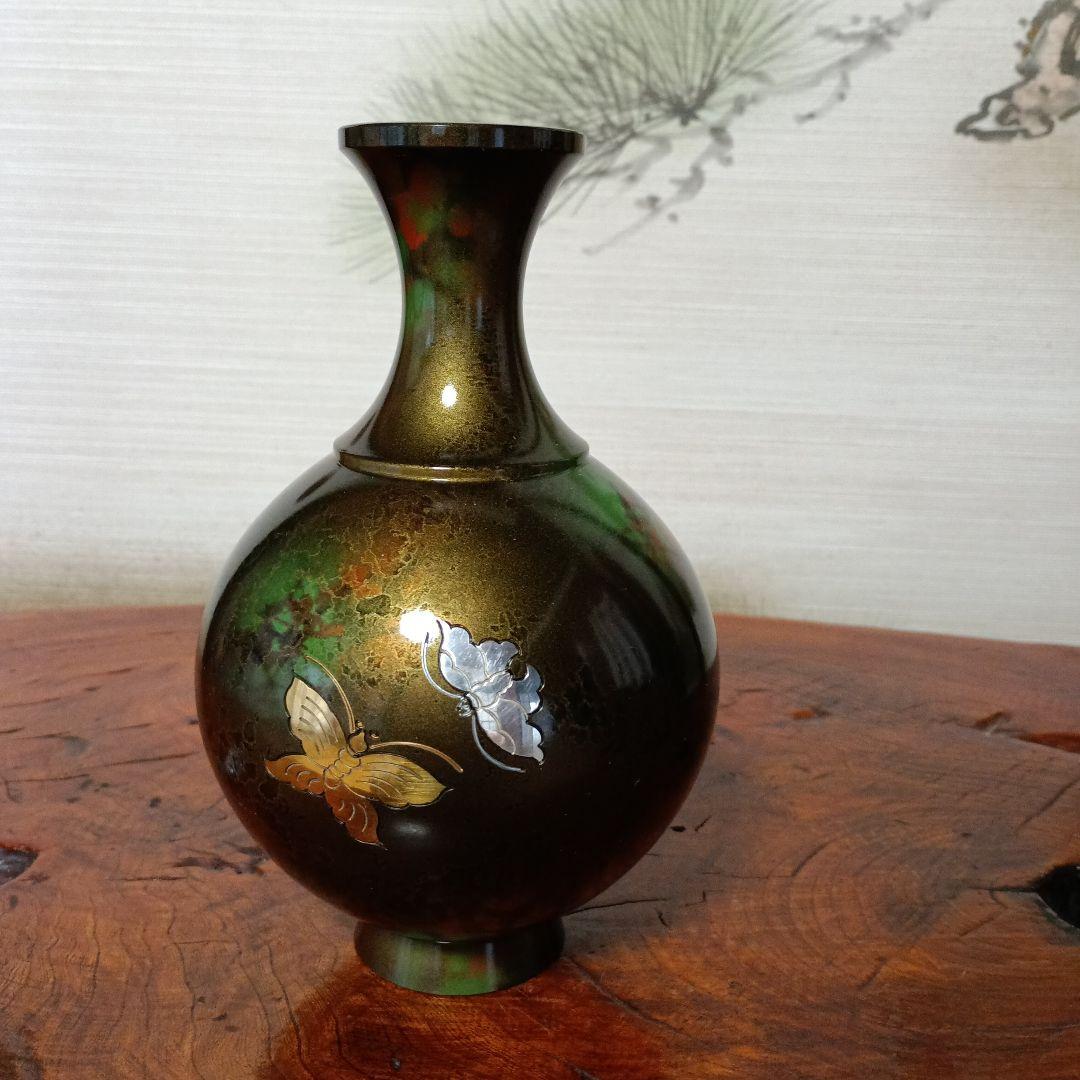 高岡銅器 鋳銅花瓶 花器 峰雲作 チョウ柄 インテリア等 - メルカリ