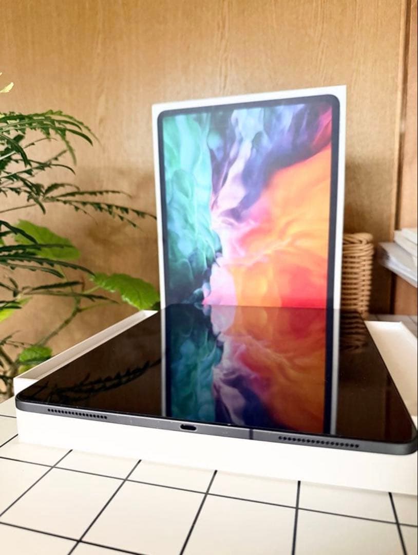 【超美品】iPad Pro 12.9in(第4世代) スペースグレー 256GB