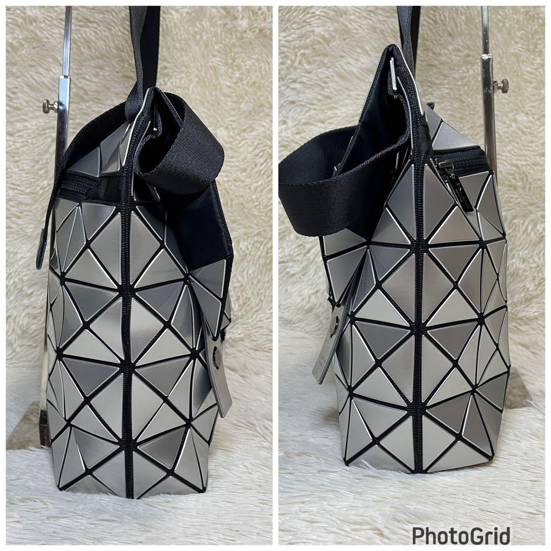 BAOBAO ISSEY MIYAKE メッセンジャーバッグ シルバー - メルカリ