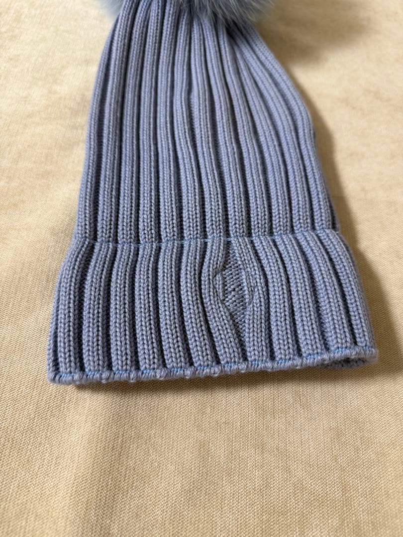 モンクレール 】ファー付きニット帽ライトブルー - メルカリ