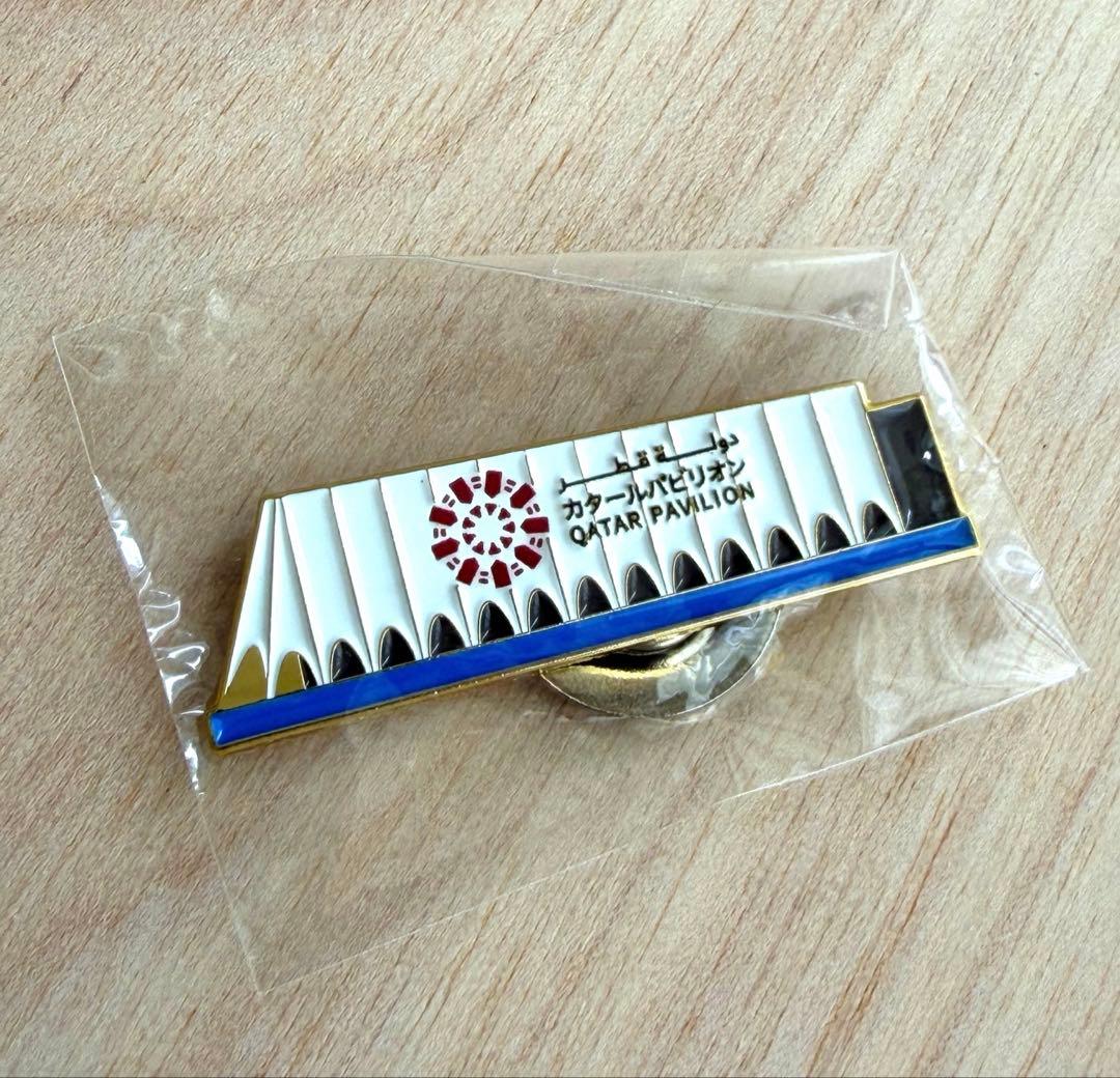 激レア！　カタール　パビリオン形　マグネットバッジ　万博　Expo Qatar 大阪関西万博 カタールパビリオン限定 マグネットピンバッジ ピンズの