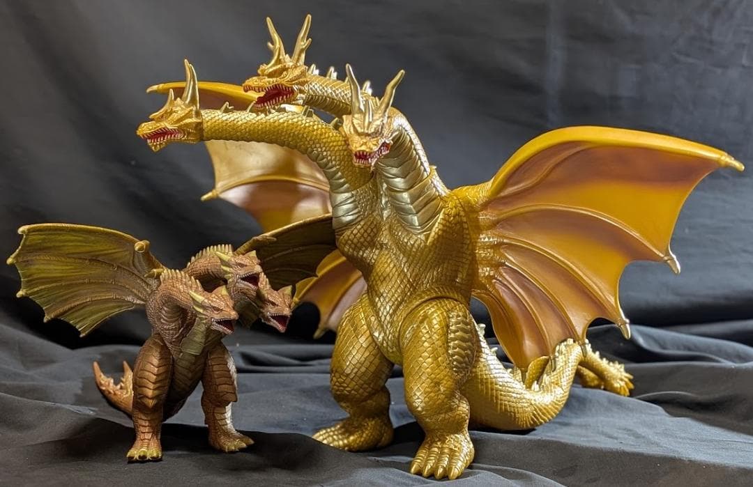 キングギドラ＆白亜紀ギドラ「平成モスラ３」登場怪獣（バンダイ）ソフビ２体セット