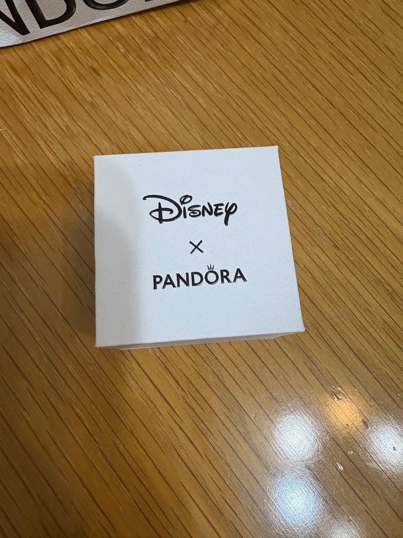 Disney Pandora ブレスレット チャーム マリーちゃん、パリ - メルカリ