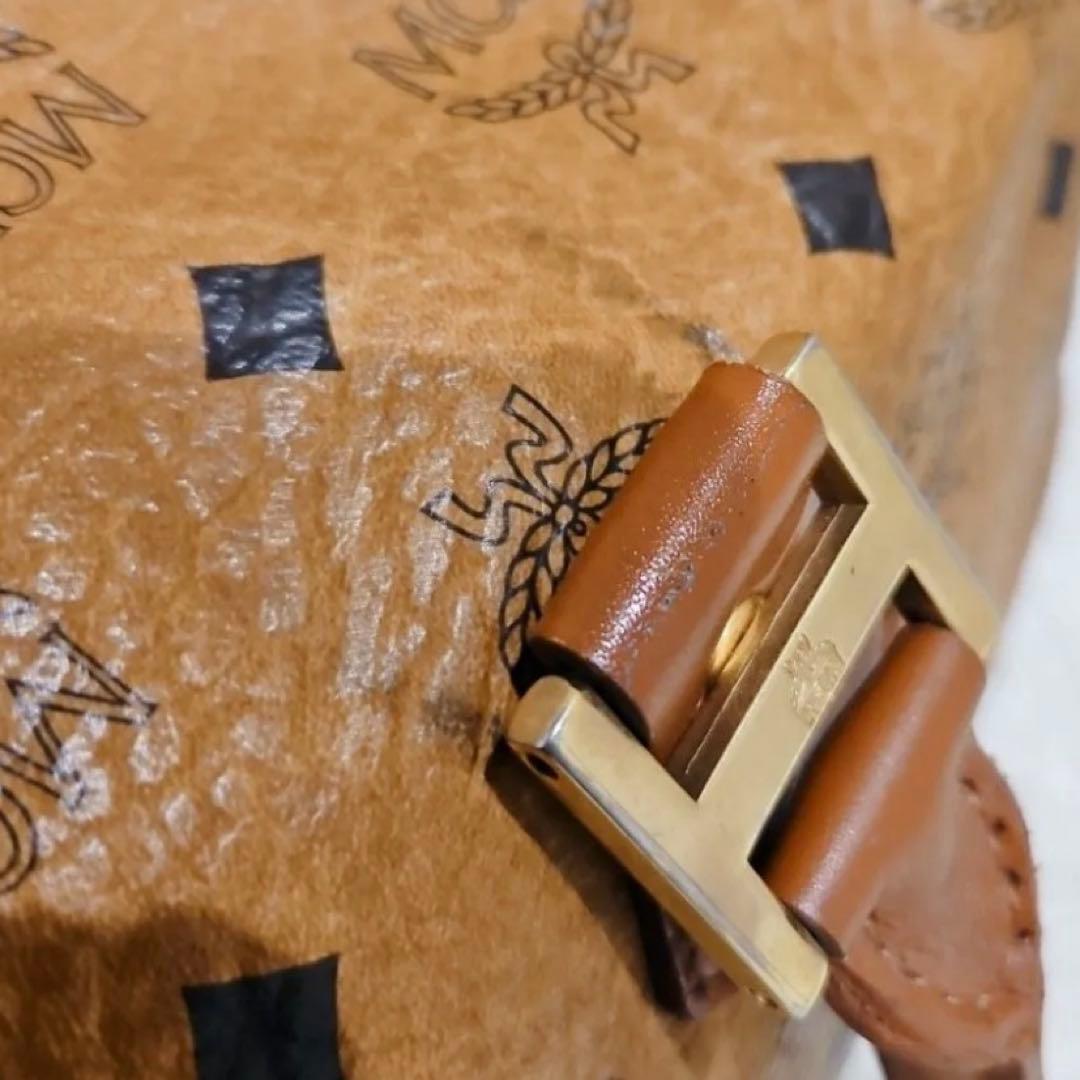 MCMエムシーエム ボストンバ ッグ ハンドバッグ 総柄 ロゴプレート