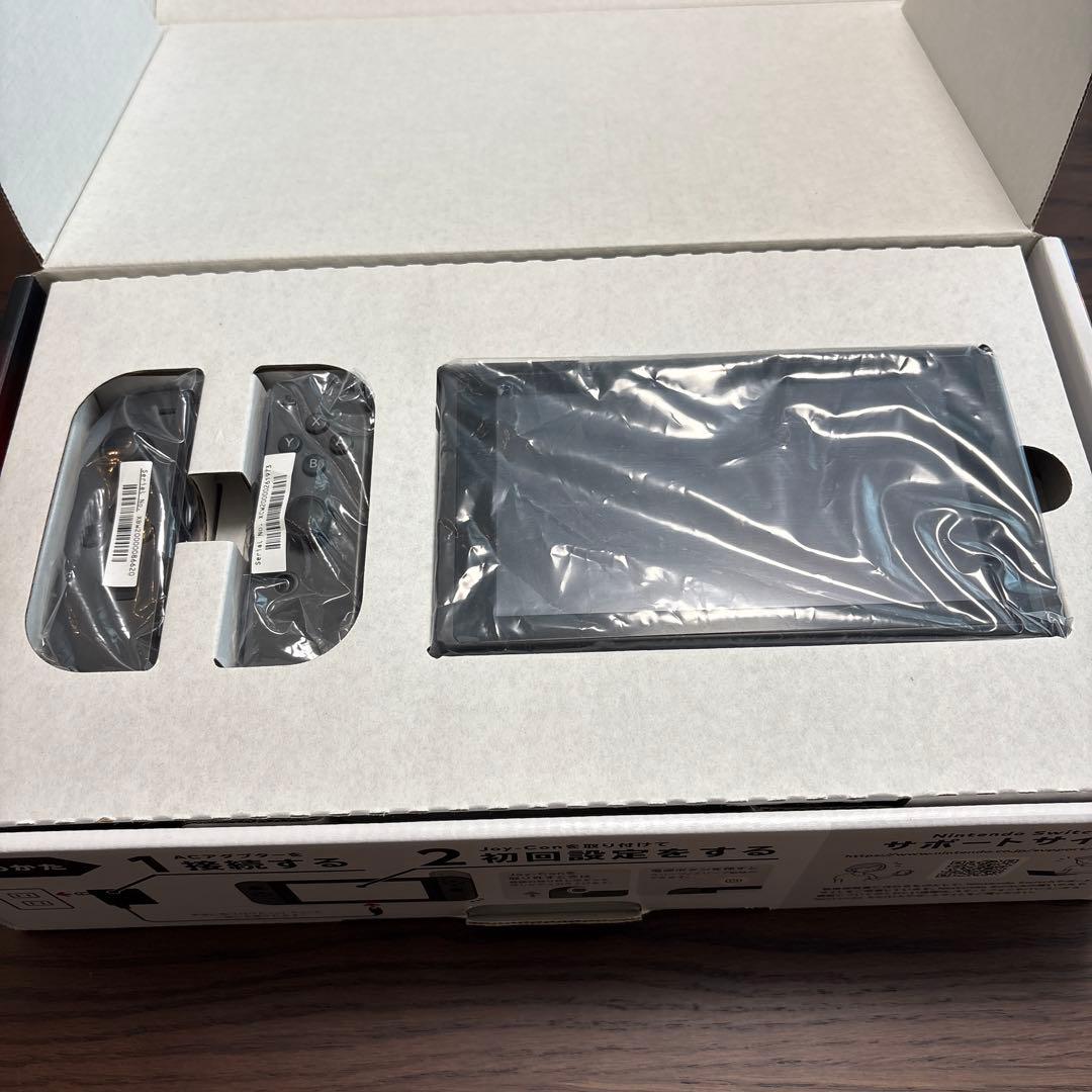 Nintendo Switch 本体 キャリーケース付 - メルカリ