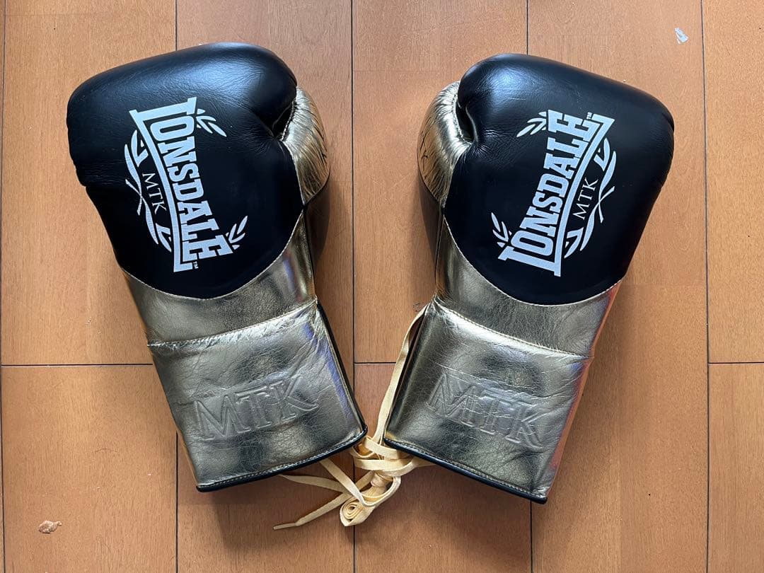 Lonsdale MTK ボクシンググローブ 10oz（黒/金） 楽天市場】HAYABUSA [ハヤブサ] T3 ボクシンググローブ（黒/ゴールド