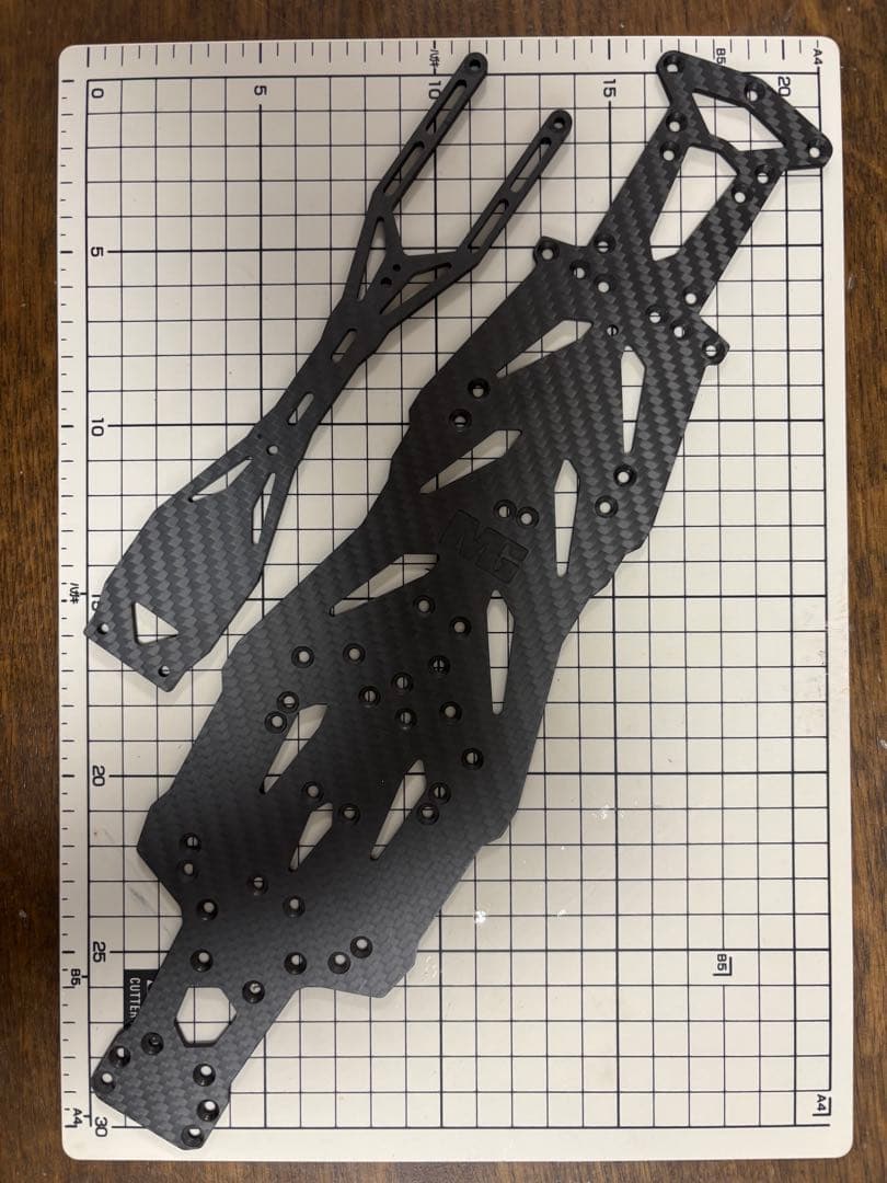 【ボムさん専用】メタルガレージ RD2.0用カーボンシャーシキット