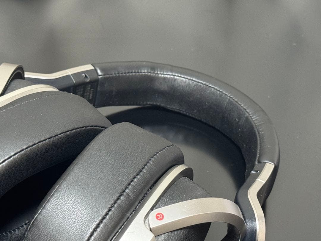 SONY 9.1ch デジタルサラウンドヘッドホン　MDR-HW700DS