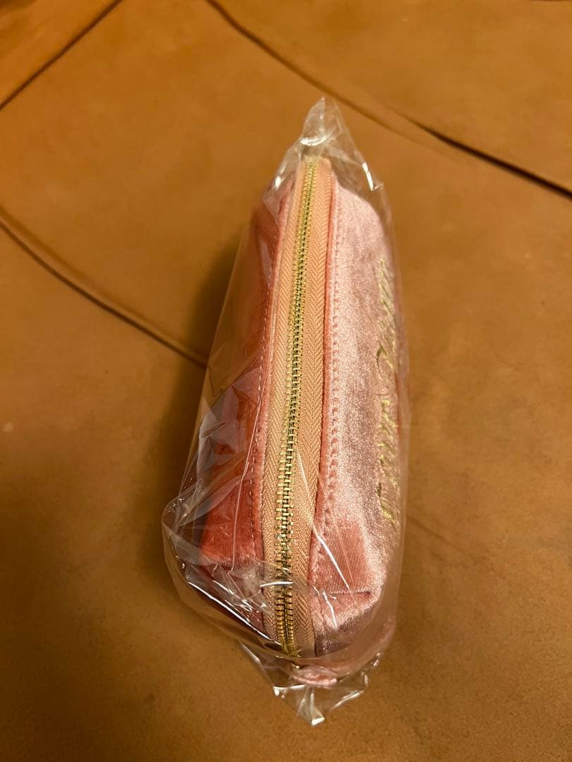 西野カナ　コンサート　ライブ　グッズ　2024 Love Again ポーチ