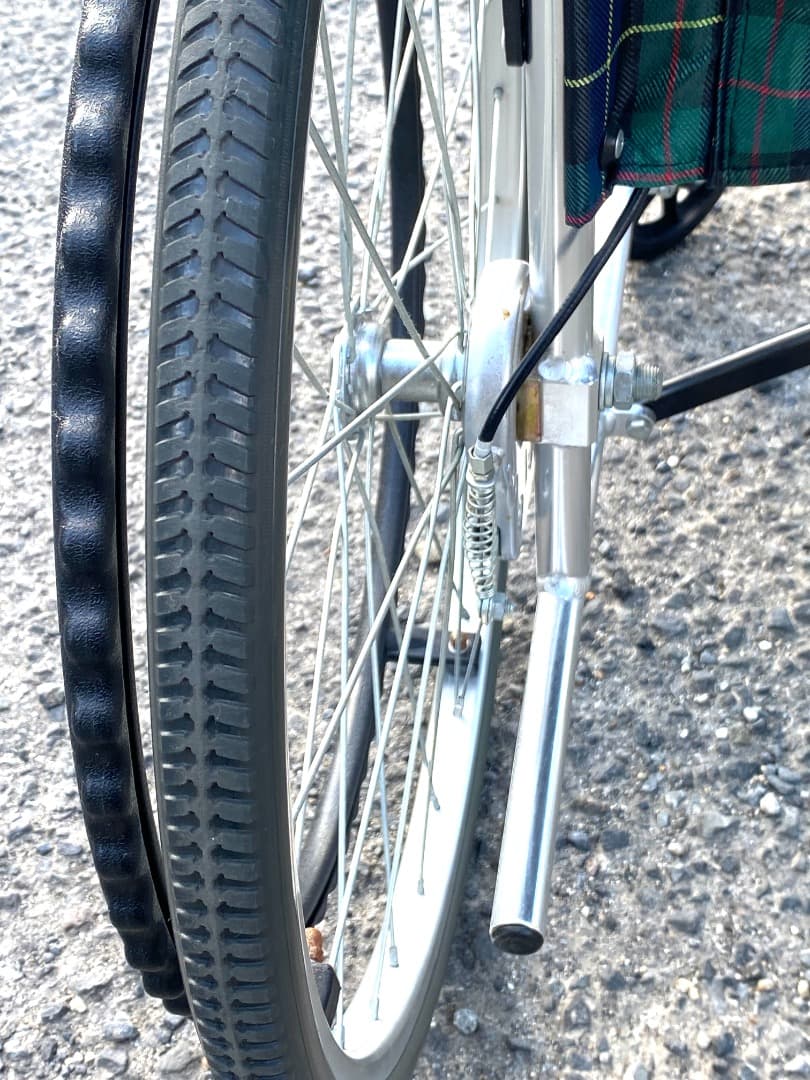 け*ん様 マキテック エコノミー EW-50 GN ノーパンクタイヤ 折り畳み自