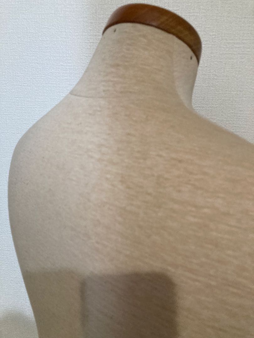 男性 男 半身 トルソー アイボリー マネキン 土台付 - メルカリ