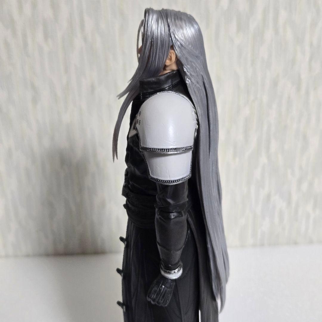 中古】ファイナルファンタジーVII リメイク PLAY ARTS改 セフィロス