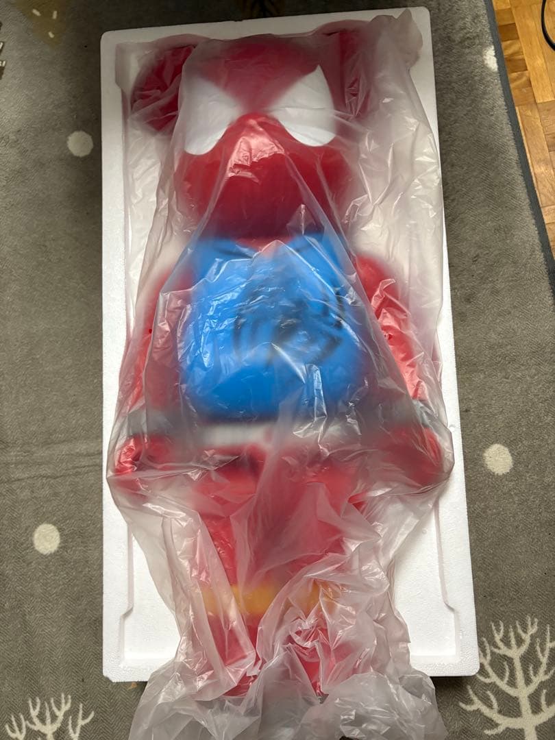 スカーレットスパイダー1000% マーベル　ベアブリック　フィギュア